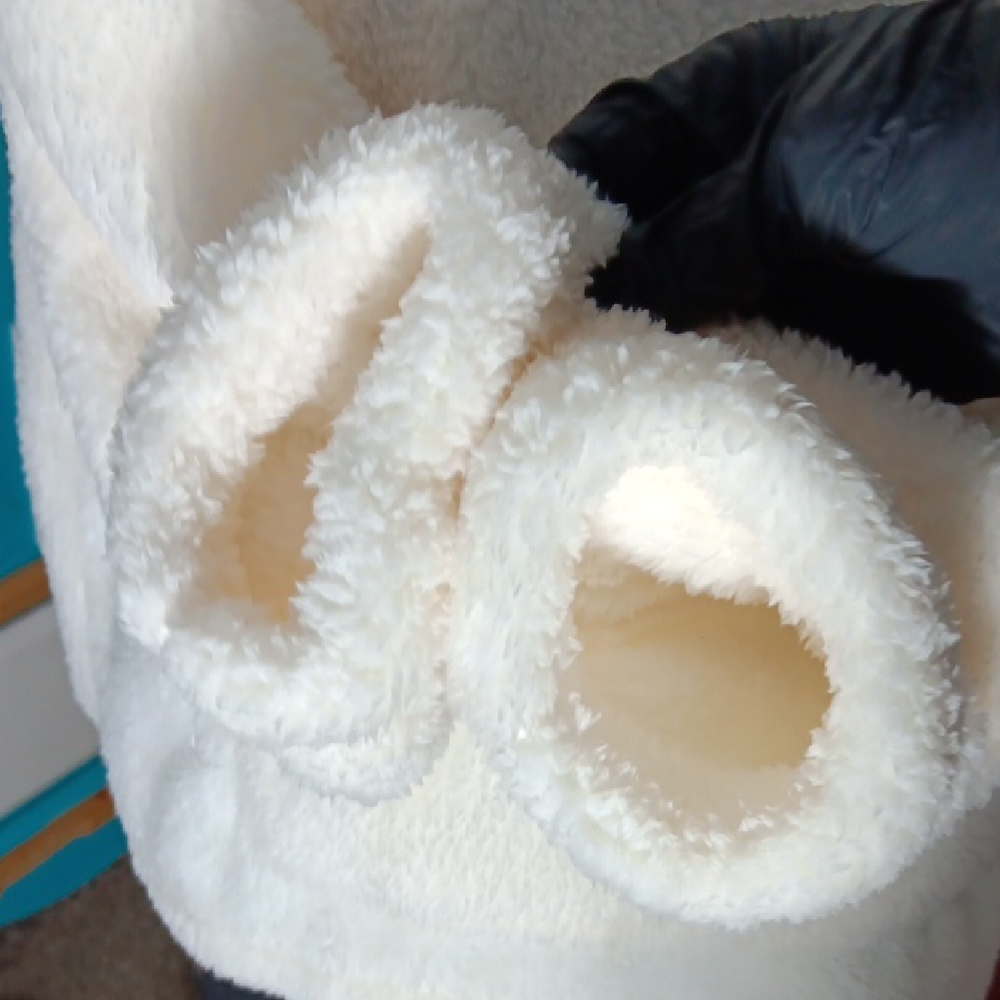 Aeropostale Cozy White Fleece Hoodie. - Picture 6 of 11
